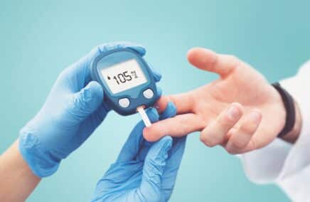 Dr. Om Prakash, MBBS, MD, FCPNC: Best Internal Medicine Physician & Non-Invasive Cardiologist in Noida | Book Appointment at 7982454504